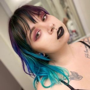 Meet your Posher, Skylar